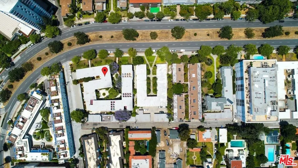 142 San Vicente Blvd Santa Monica, CA 90402