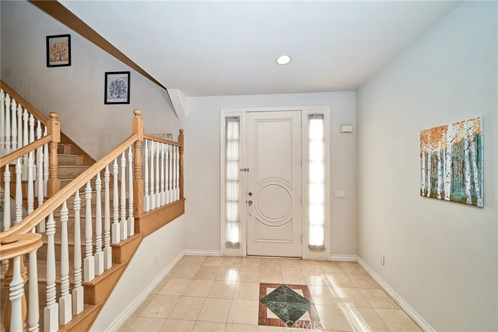 1018 La Cadena Arcadia, CA 91007