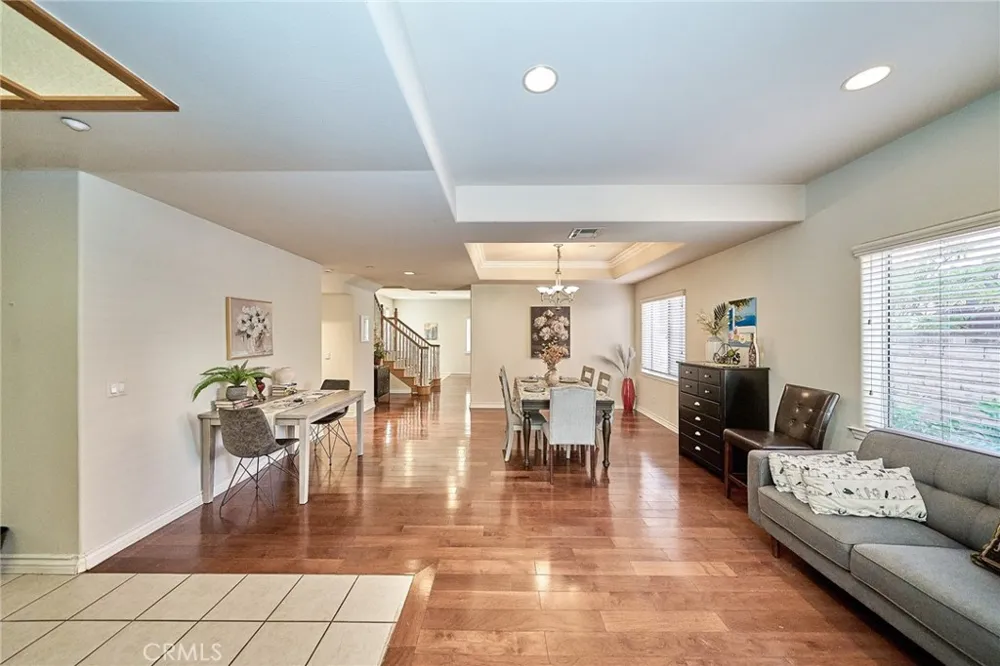 1018 La Cadena Arcadia, CA 91007