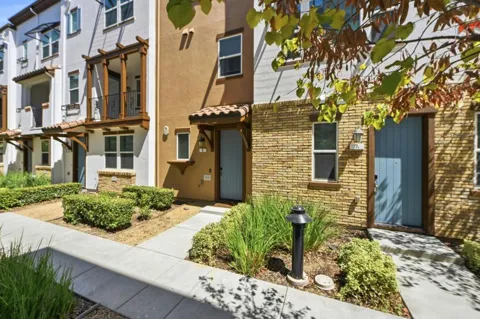 2733 Sorano Court #6
