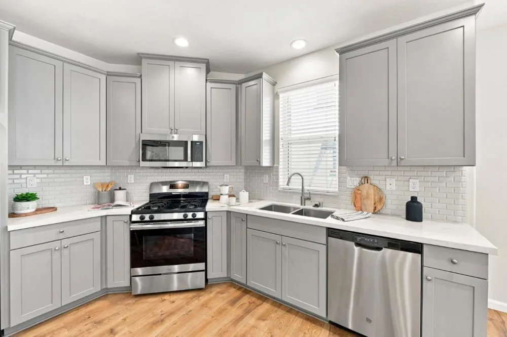 2733 Sorano Court #6 San Jose, CA 95111