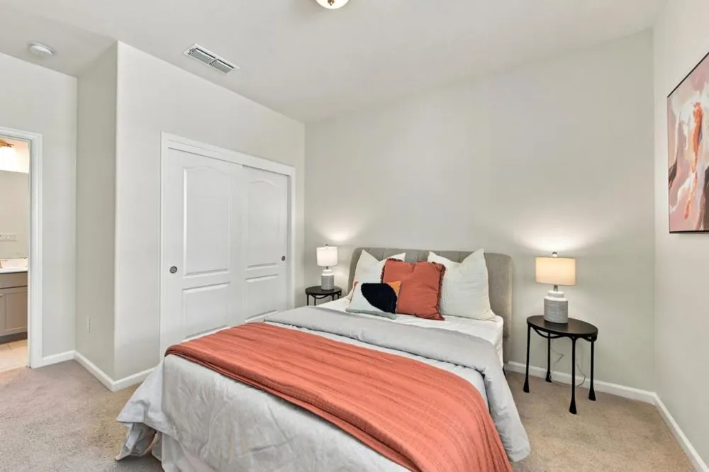 2733 Sorano Court #6 San Jose, CA 95111