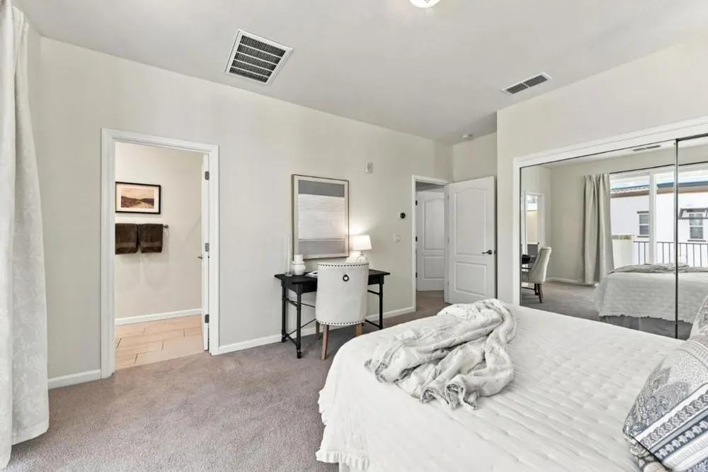 2733 Sorano Court #6 San Jose, CA 95111