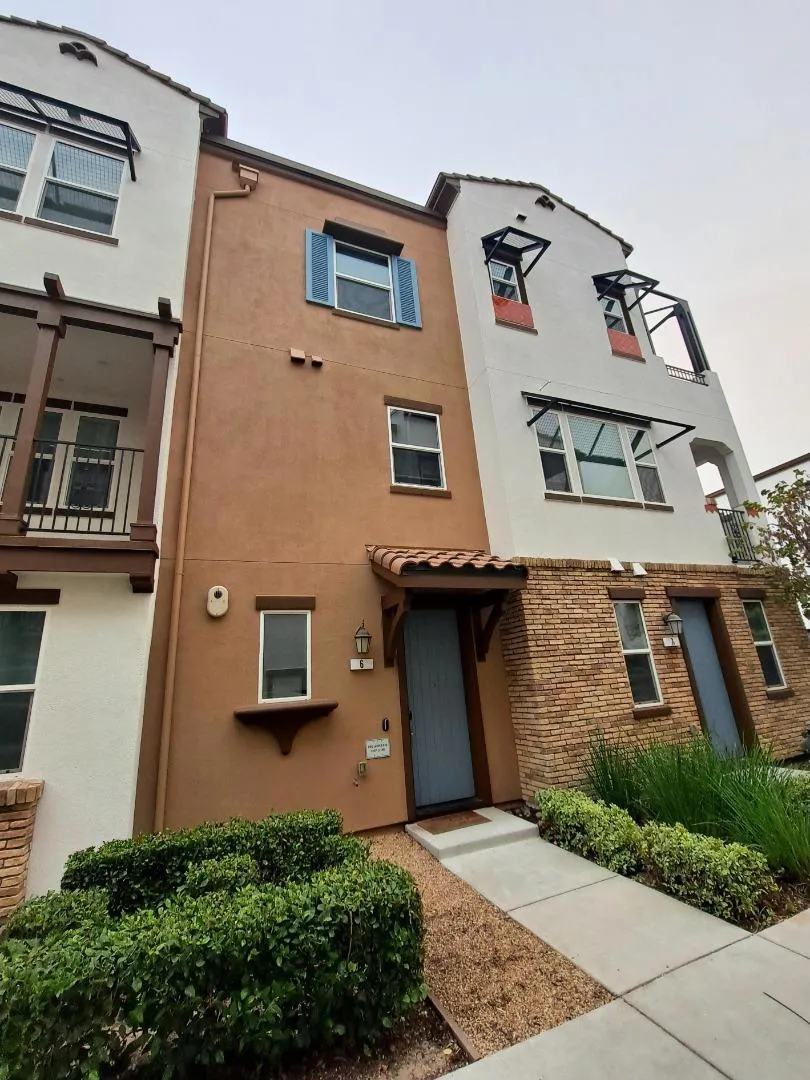 2733 Sorano Court #6 San Jose, CA 95111