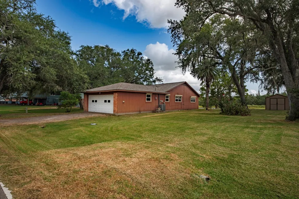 4611 Rio Drive Brazoria, TX 77422