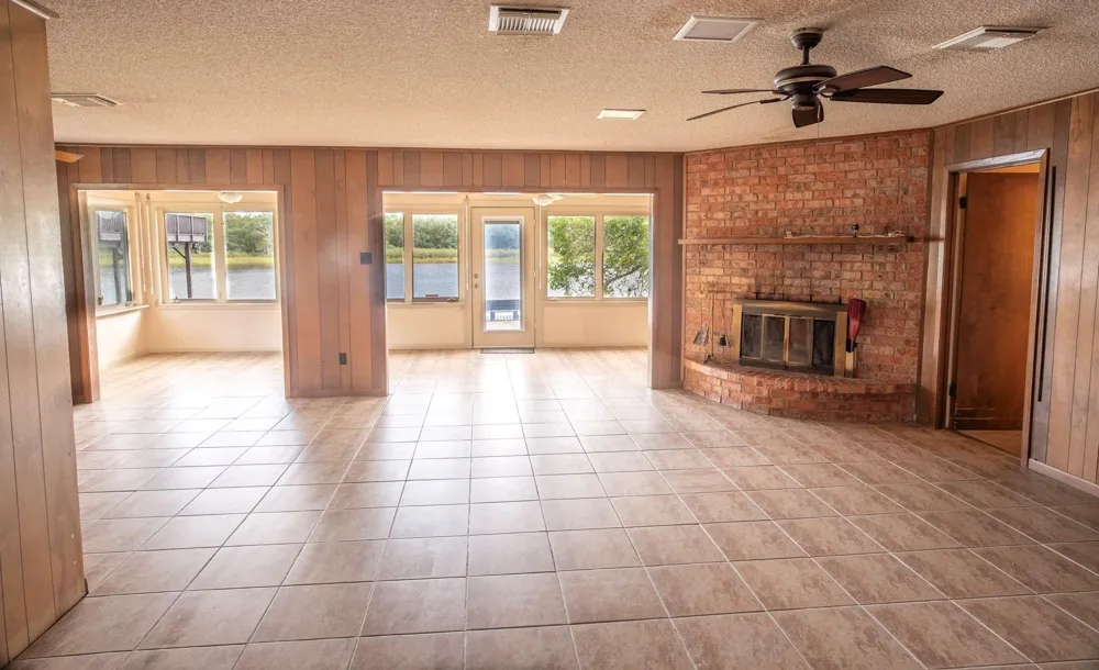 4611 Rio Drive Brazoria, TX 77422