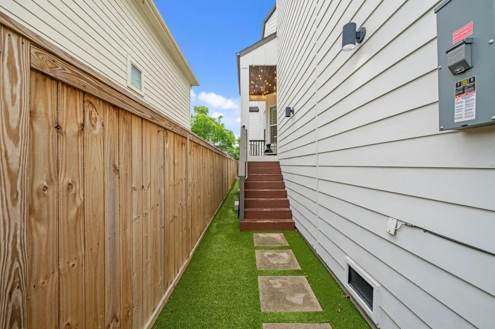816 E 38th St #C Houston, TX 77022