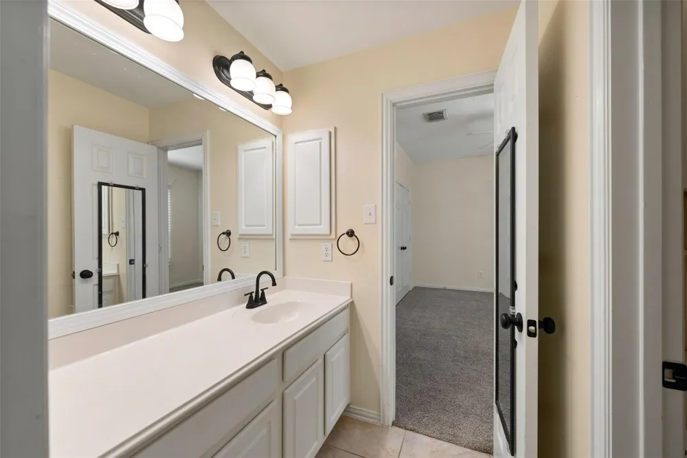 1125 Shady Knoll League City, TX 77573