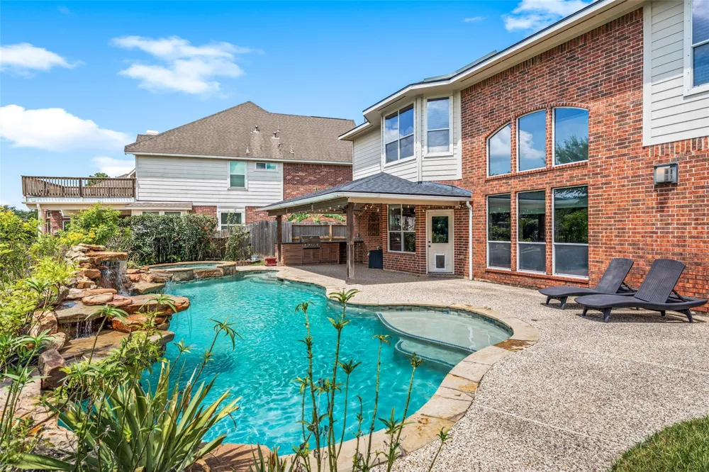 1125 Shady Knoll League City, TX 77573