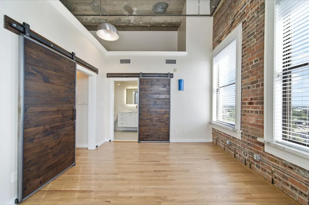 915 Franklin Street #9I Houston, TX 77002