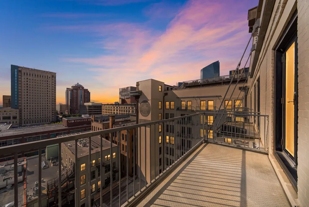 915 Franklin Street #9I Houston, TX 77002