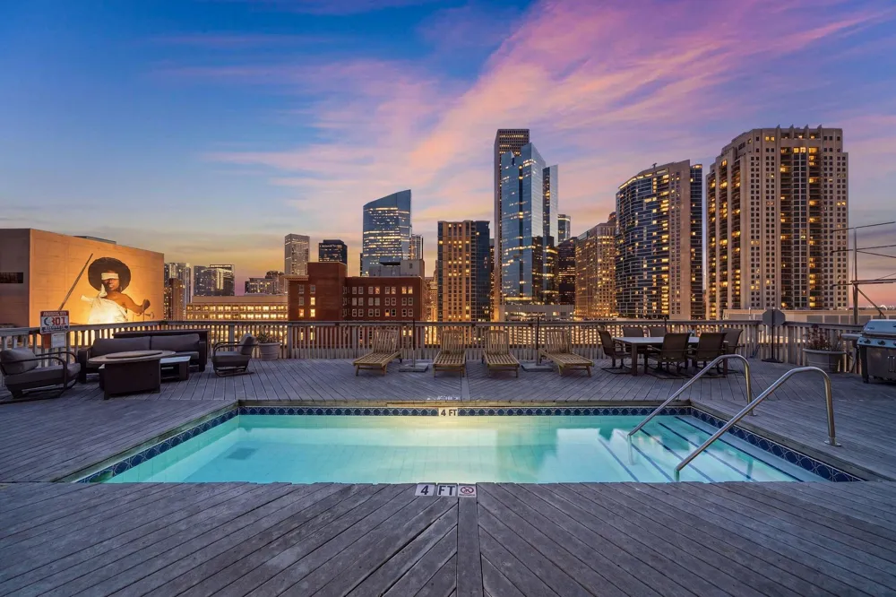 915 Franklin Street #9I Houston, TX 77002