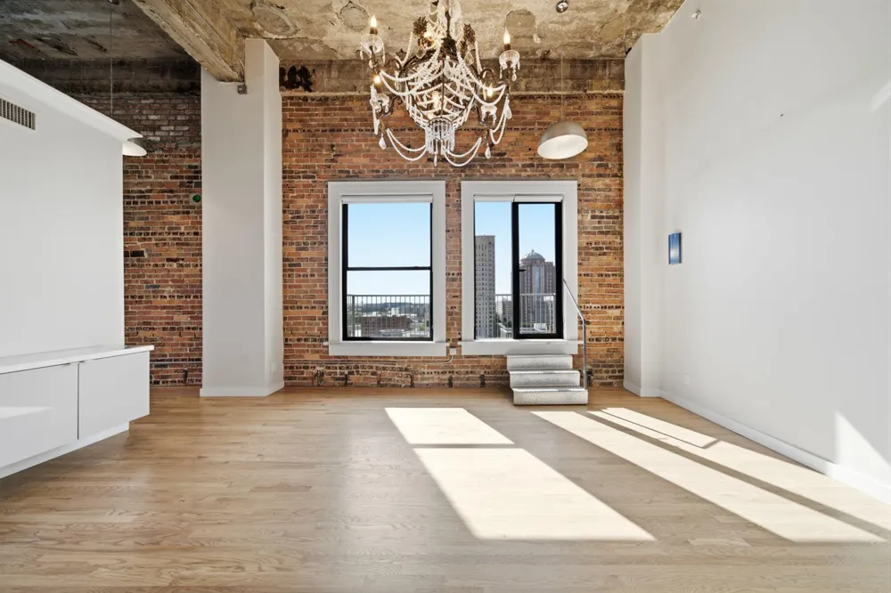 915 Franklin Street #9I Houston, TX 77002