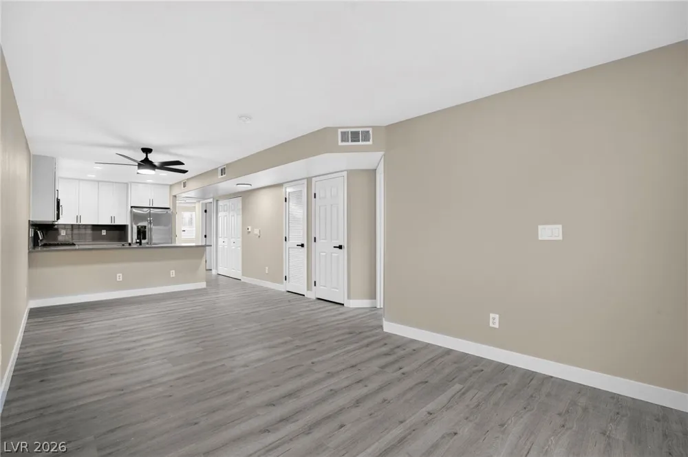 2106 Sleepy Court Las Vegas, NV 89106