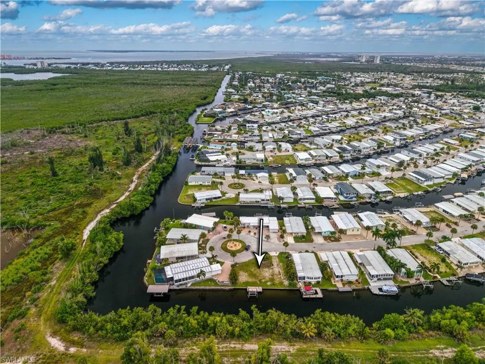 17931 Bryan Court Fort Myers Beach, FL 33931
