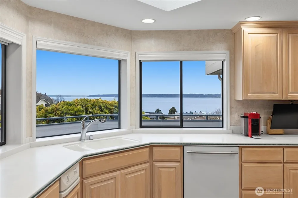 505 S Marine View Way Federal Way, WA 98003
