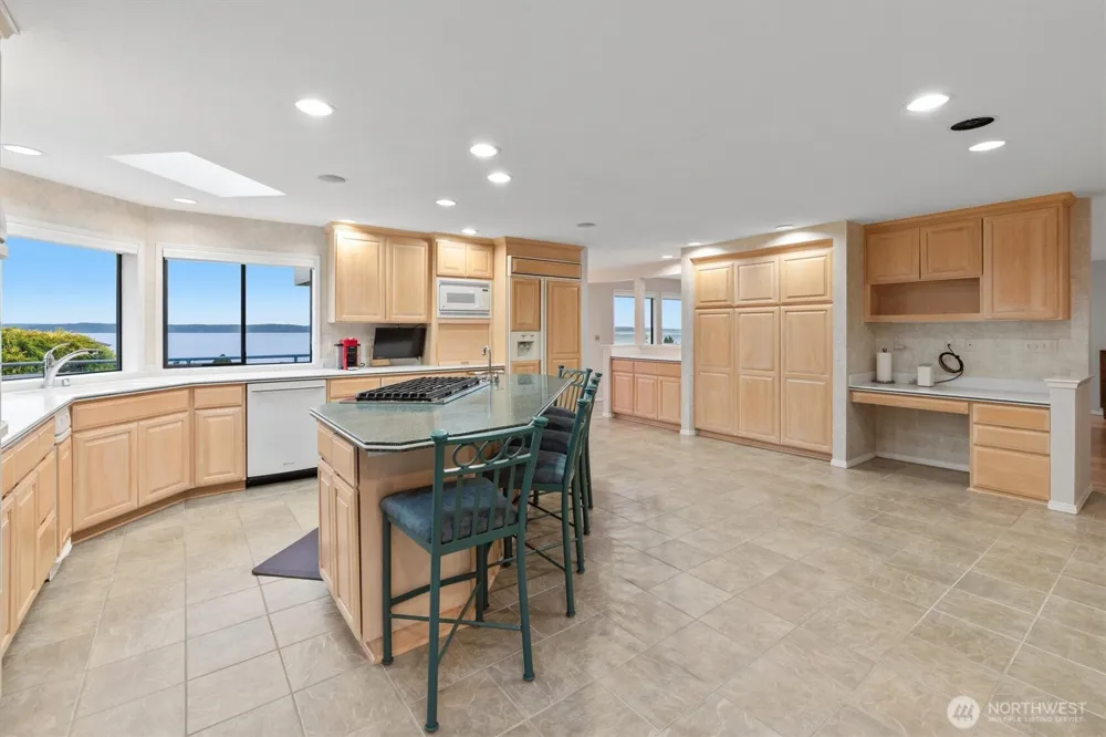 505 S Marine View Way Federal Way, WA 98003