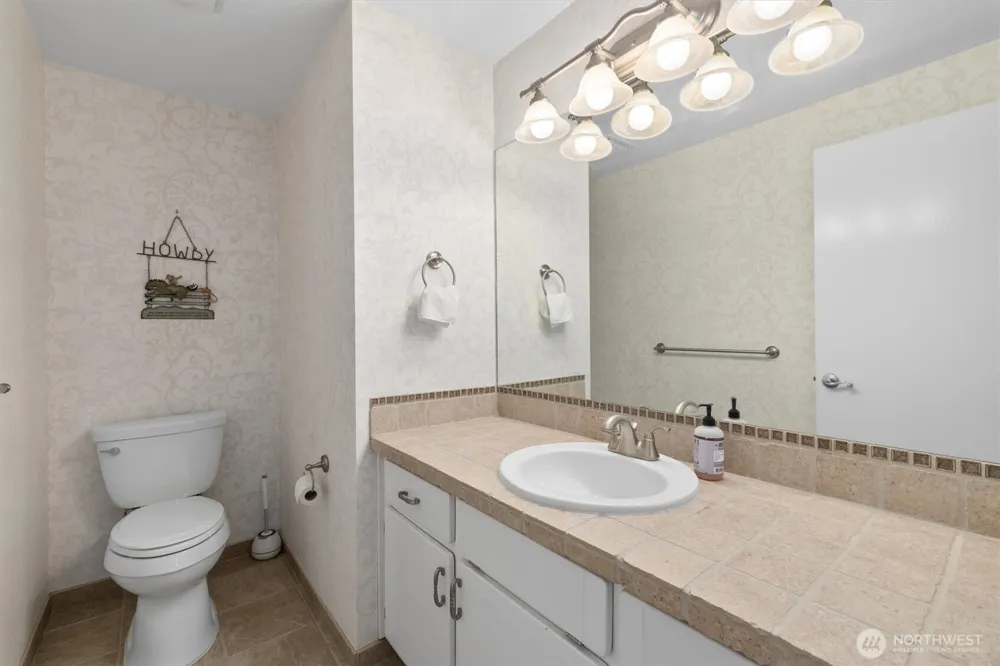 505 S Marine View Way Federal Way, WA 98003