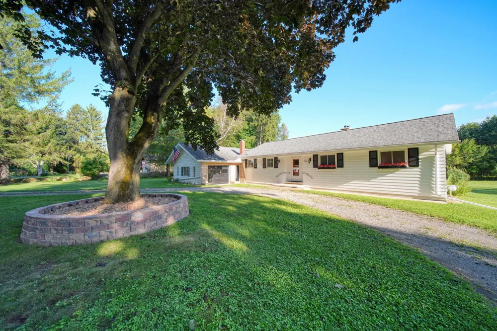 2356 Hatch Road Unknown, MI 49201