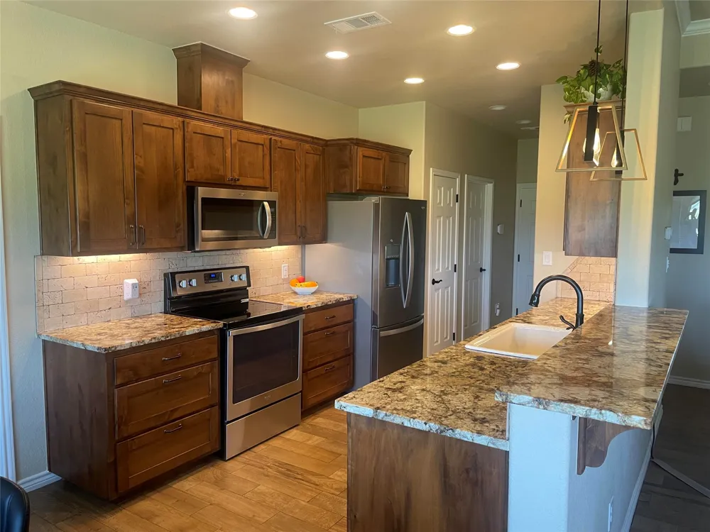 364 Firestone Drive Meadowlakes, TX 78654