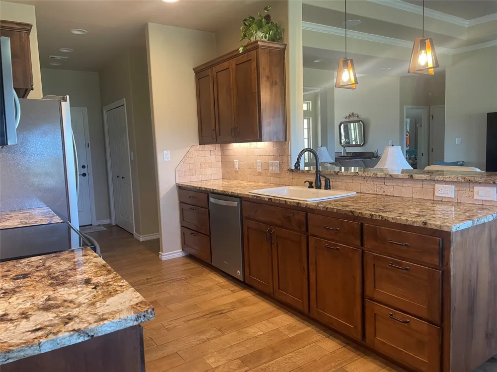 364 Firestone Drive Meadowlakes, TX 78654