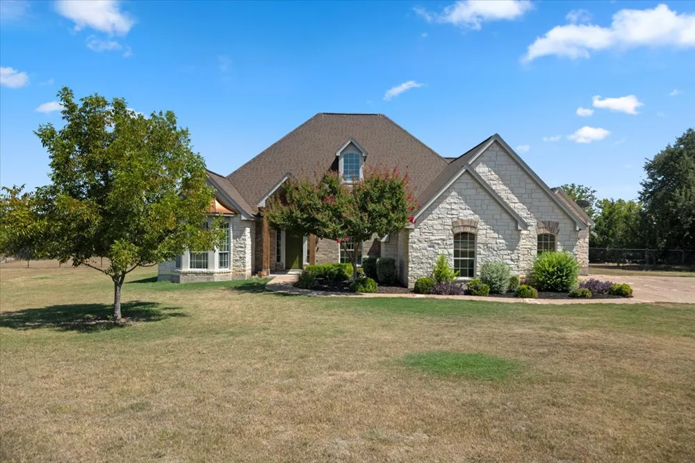 212 Neal Drive Liberty Hill, TX 78642