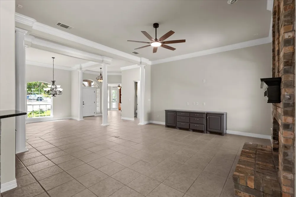 212 Neal Drive Liberty Hill, TX 78642