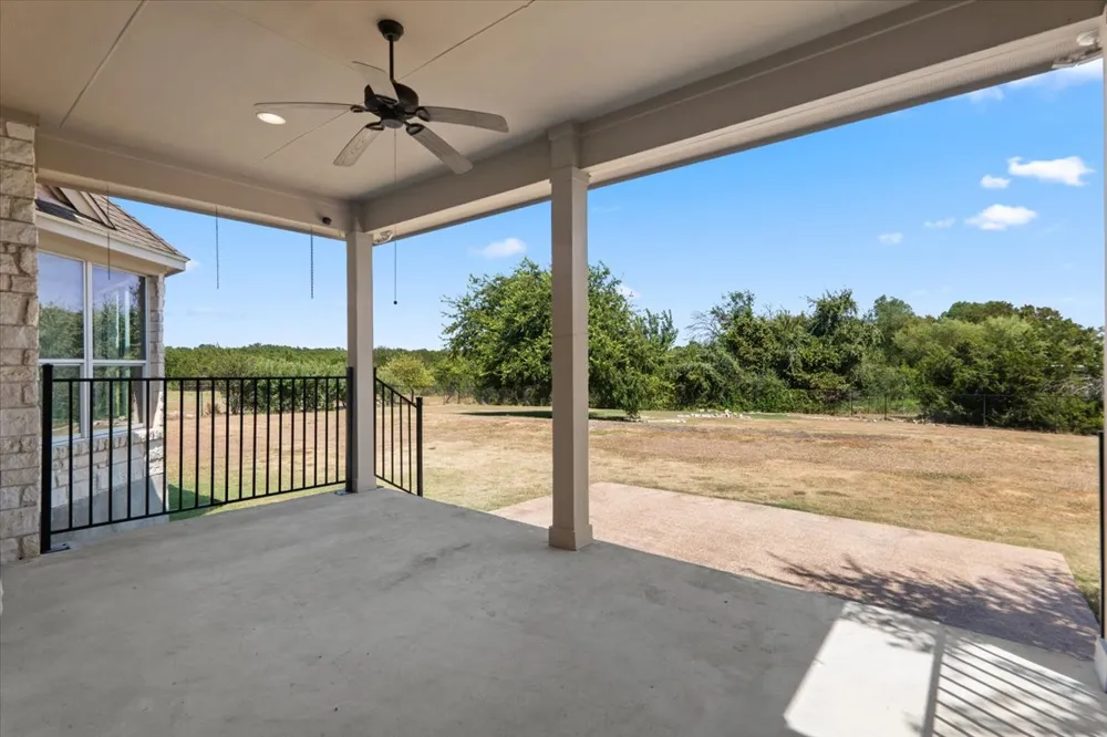 212 Neal Drive Liberty Hill, TX 78642