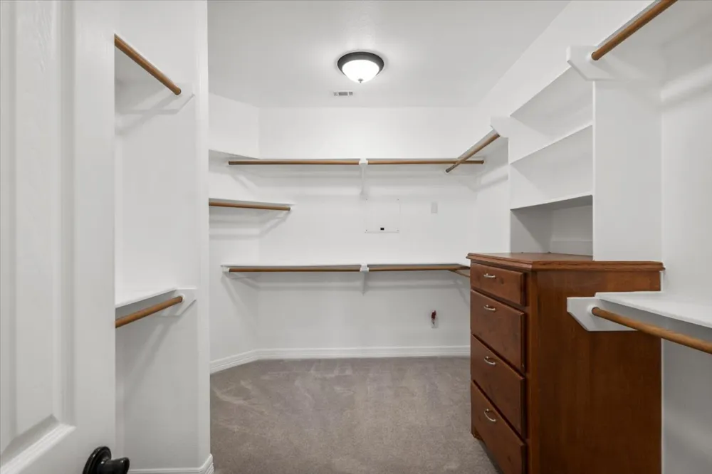 212 Neal Drive Liberty Hill, TX 78642