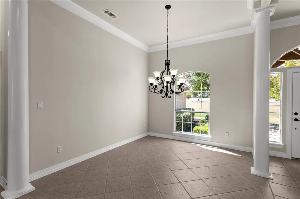 212 Neal Drive Liberty Hill, TX 78642