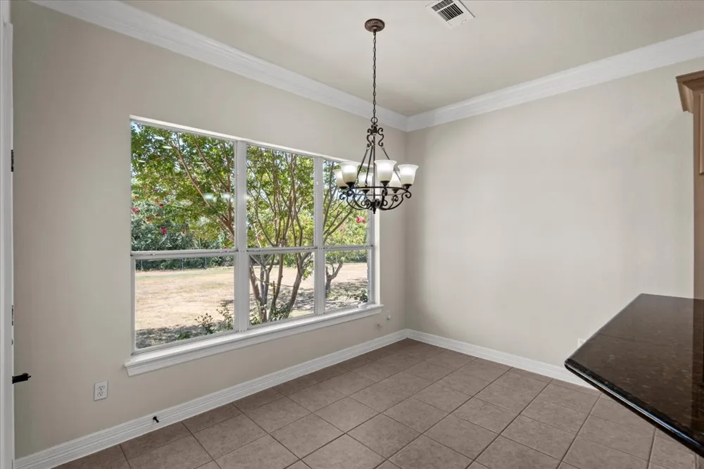 212 Neal Drive Liberty Hill, TX 78642