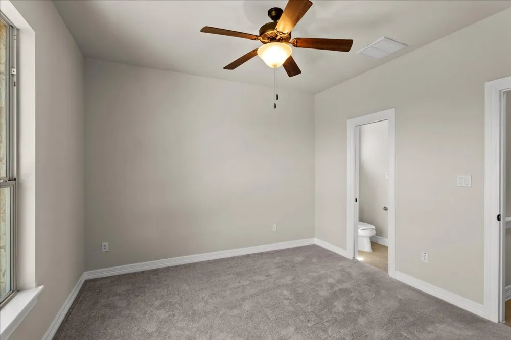 212 Neal Drive Liberty Hill, TX 78642