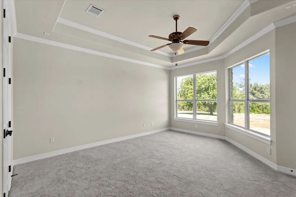 212 Neal Drive Liberty Hill, TX 78642