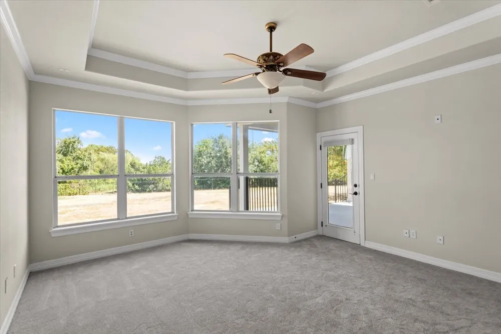 212 Neal Drive Liberty Hill, TX 78642