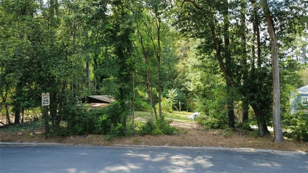 1270 Woods Circle NE Brookhaven, GA 30324