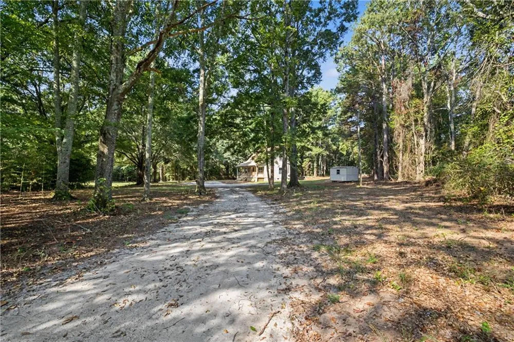 3797 Jonathans Roost Road Williamson, GA 30292