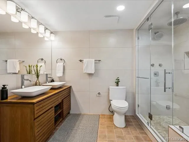 7566 S Willow Way Centennial, CO 80112