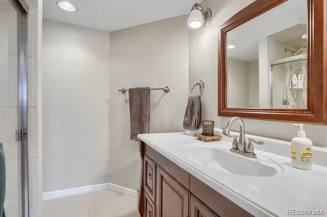 7560 S Biloxi Court Aurora, CO 80016
