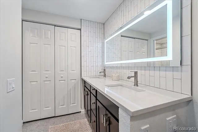 7303 E Mineral Place Englewood, CO 80112