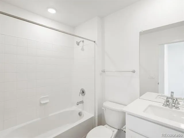 21259 E 65th Avenue Aurora, CO 80019