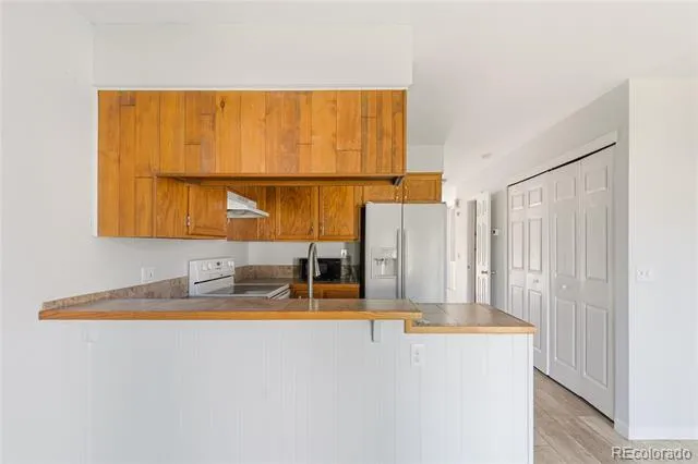 8805 W Floyd Avenue Lakewood, CO 80227