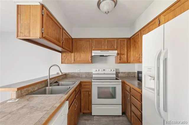 8805 W Floyd Avenue Lakewood, CO 80227