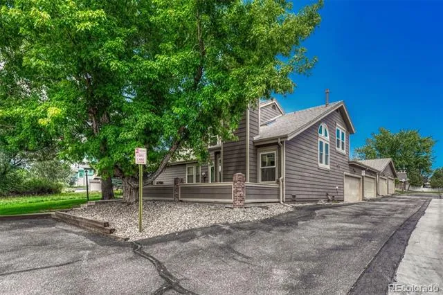 6516 Foxdale Circle Colorado Springs, CO 80919