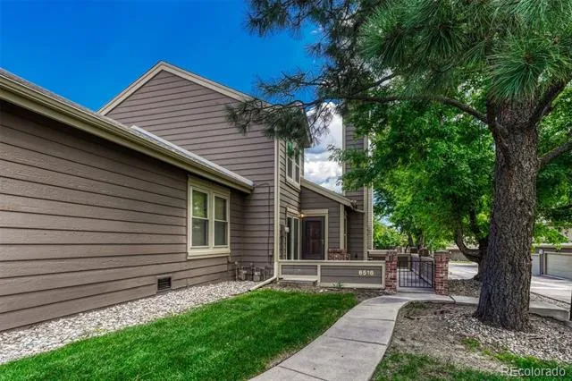 6516 Foxdale Circle Colorado Springs, CO 80919