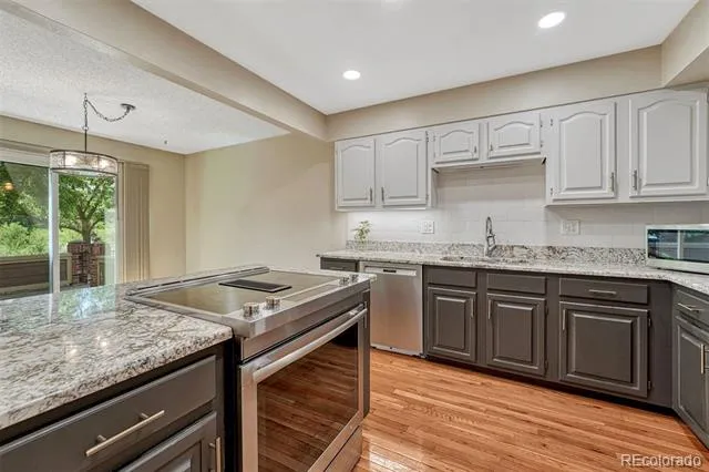 6516 Foxdale Circle Colorado Springs, CO 80919