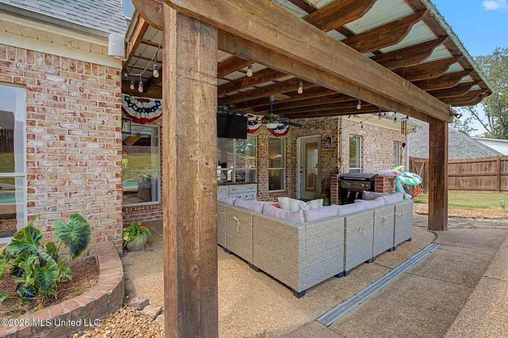 1424 Stone Gate Drive Hernando, MS 38632