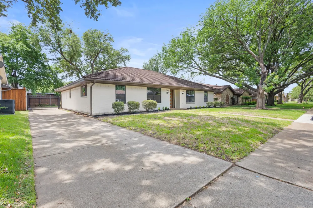 442 Hanover Lane Irving, TX 75062