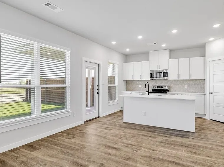 6650 Florence Drive #6648 Midlothian, TX 76065