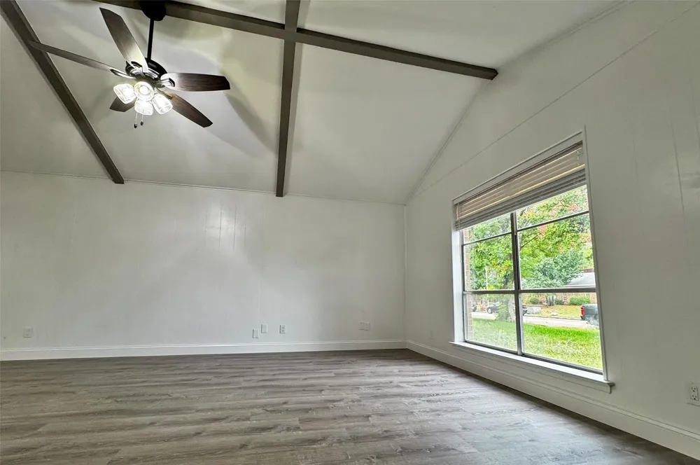 1713 Kingsbridge Drive Garland, TX 75044