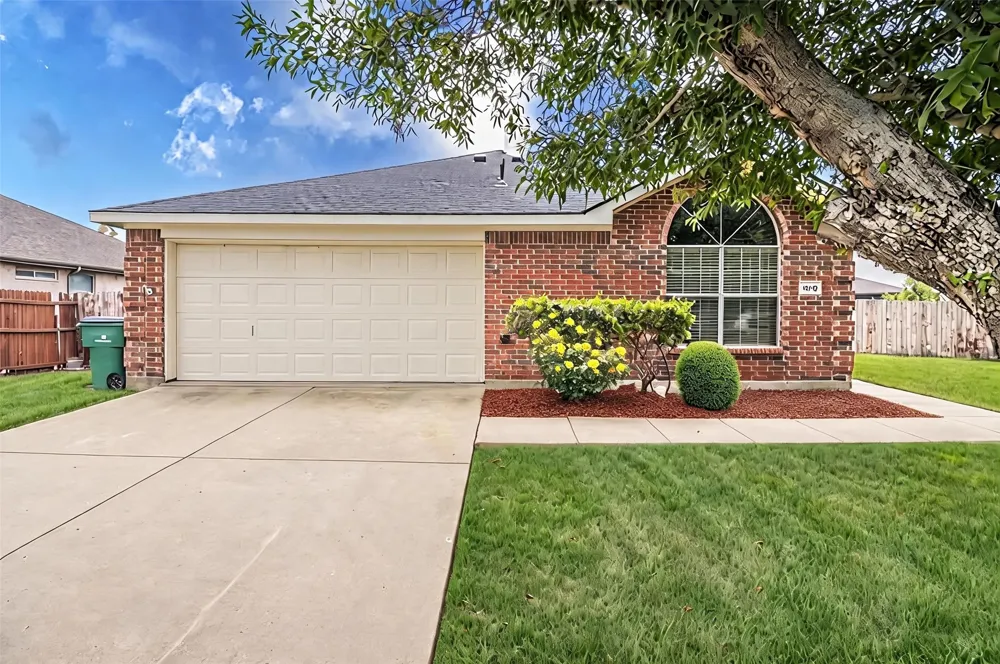 1070 Mellanie Lane Celina, TX 75009